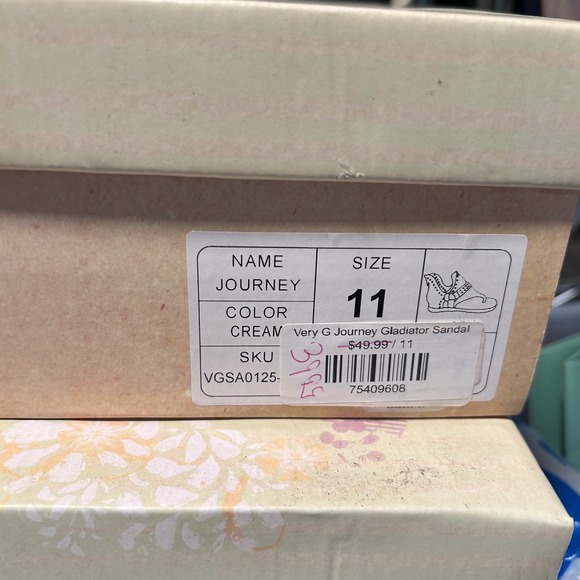Very G Journey Gladiator Sandal Womens 11 Cream Thong Studded Boho Canvas New - Picture 7 of 7